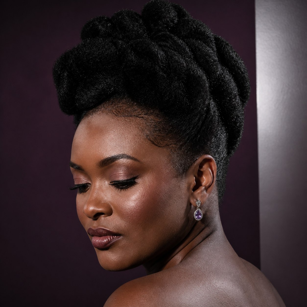 Cabelo natural finalizado em retrato editorial